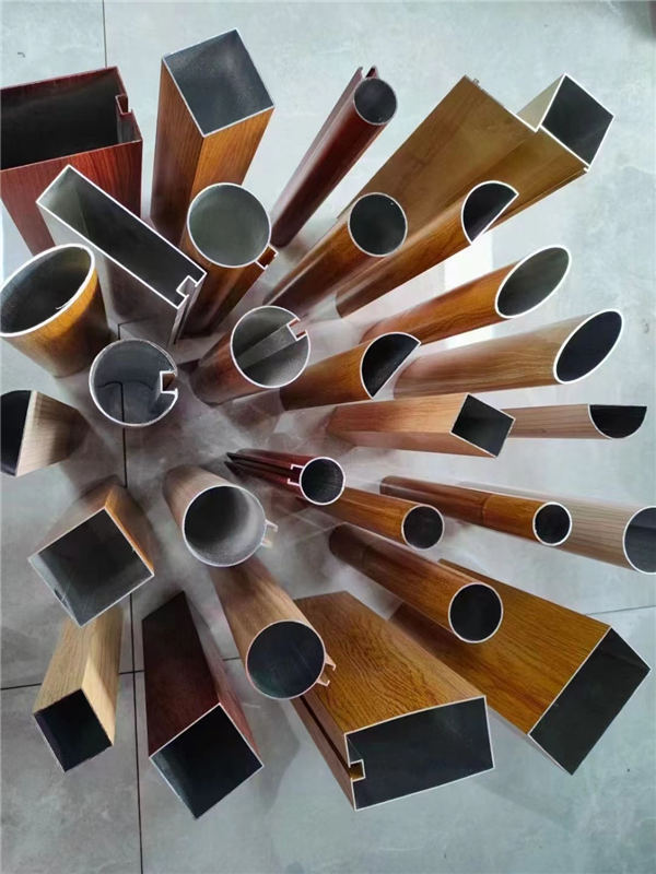 �X��ͨ���